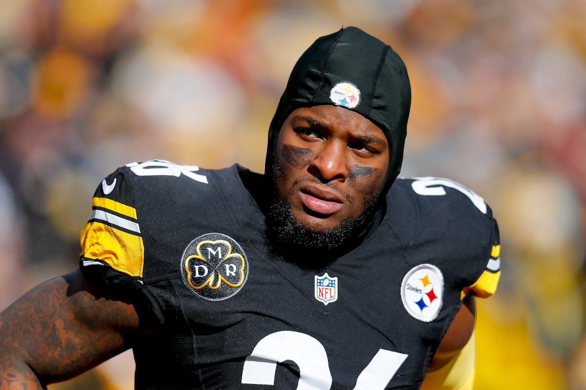 Report: Le'Veon Bell to Skip Steelers OTAs After Getting Franchise Tagged Again