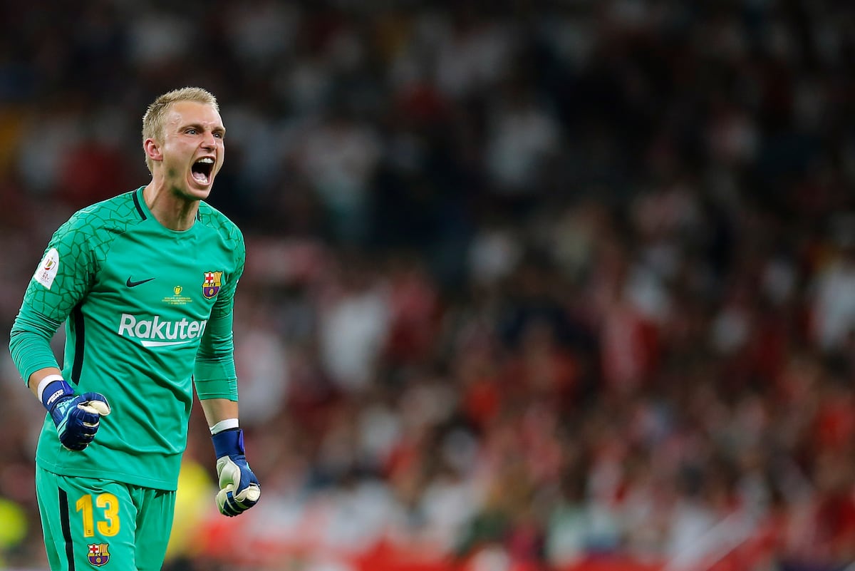 Liverpool Transfer News: Chelsea, Arsenal Eye Jasper Cillessen Amid Reds Rumours