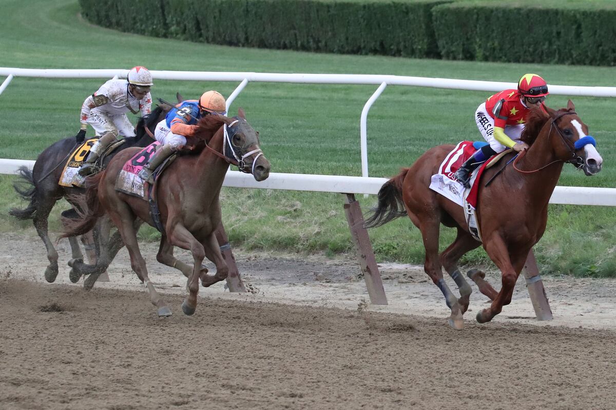 Bob Baffert-Trained Restoring Hope Accused of Being Justify's 'Bodyguard'