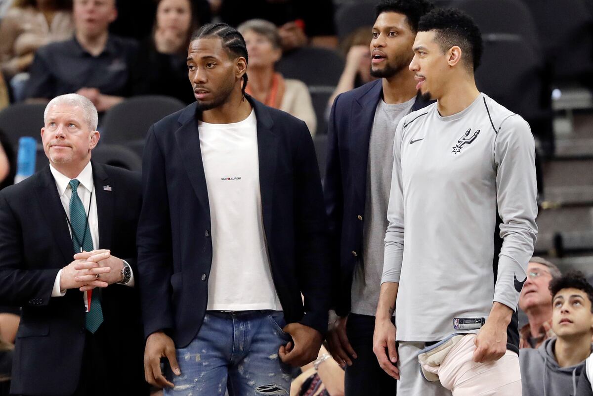 Kawhi Leonard Rumors: Spurs Star Expects to Sign Contract Extension