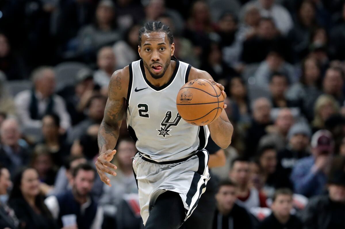 Kawhi Leonard Trade Rumors: Spurs, Lakers Haven't Had Dialogue on Deal