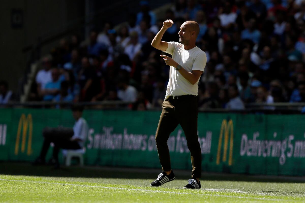 Manchester City Transfer News: Pep Guardiola Wants One More Midfielder