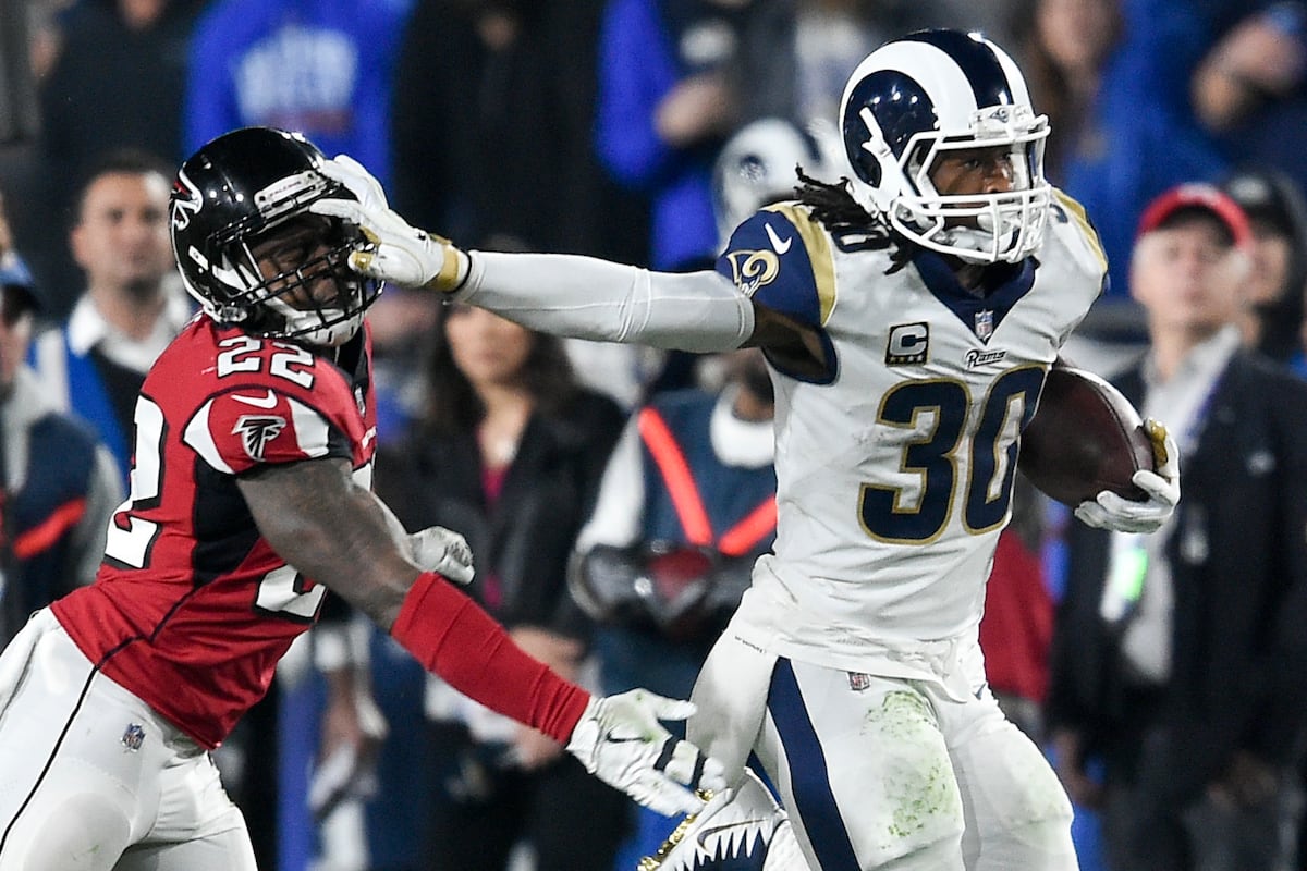 Fantasy Football Picks 2018: 2-Round Mock Draft, Top Keeper Rankings and Advice