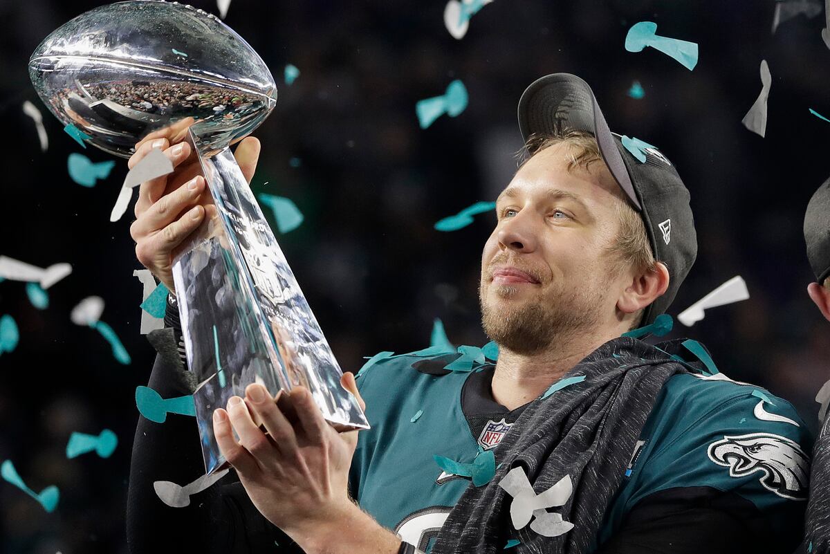 2018 NFL Odds: Patriots, Eagles, Rams Favorites to Win Super Bowl Before Opener