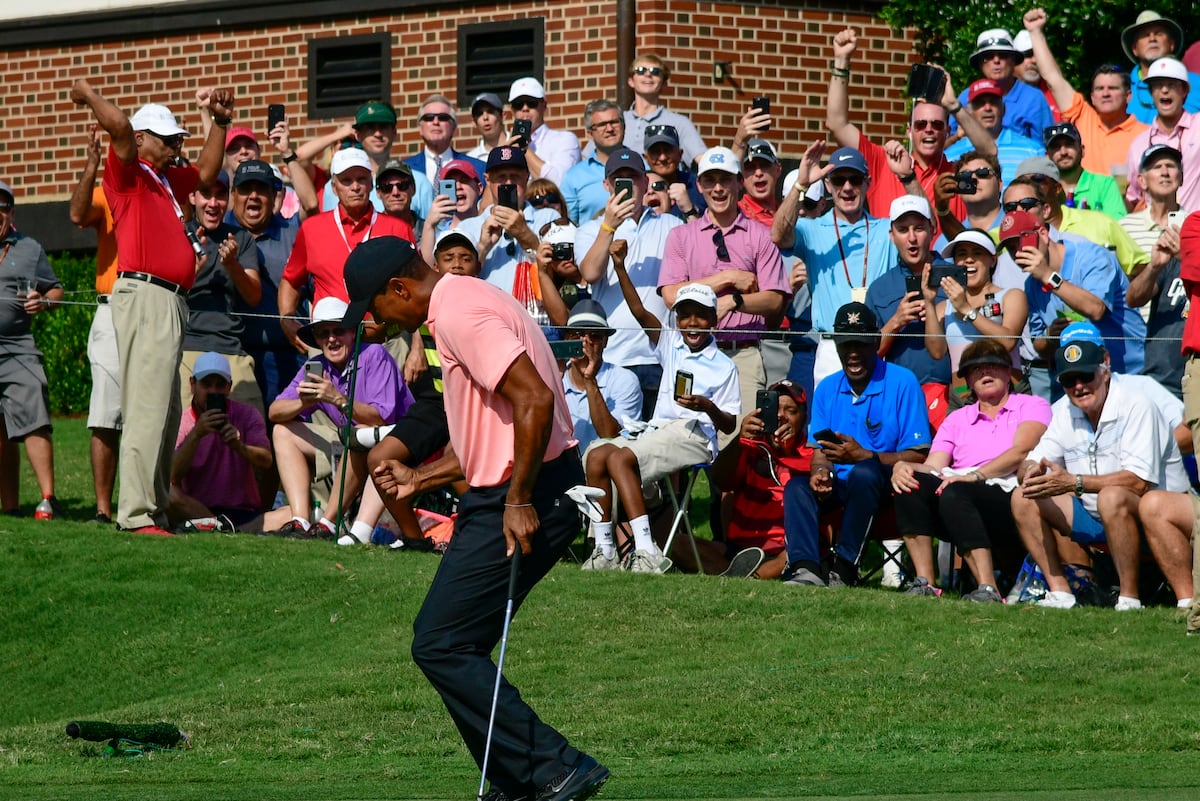 Tour Championship 2018: Tiger Woods, Rickie Fowler Lead After Round 1