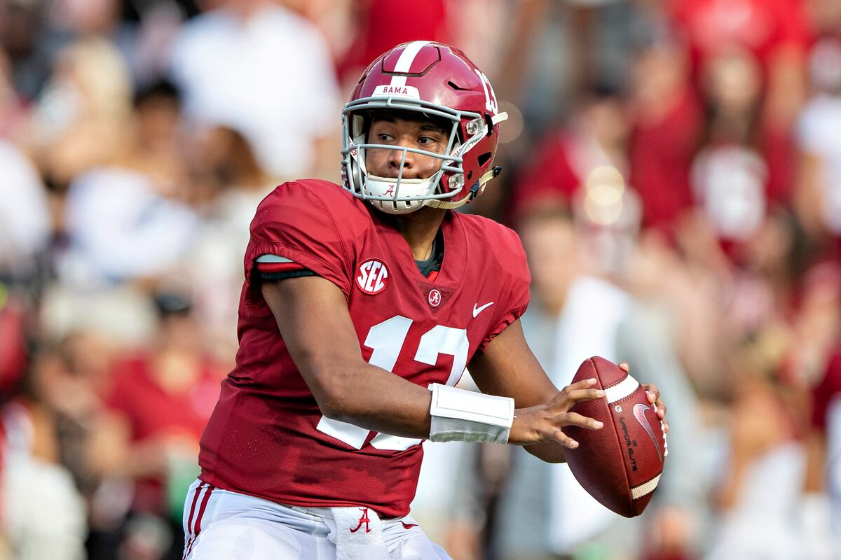 Heisman Trophy 2018 Odds: Tua Tagovailoa, Dwayne Haskins Favorites