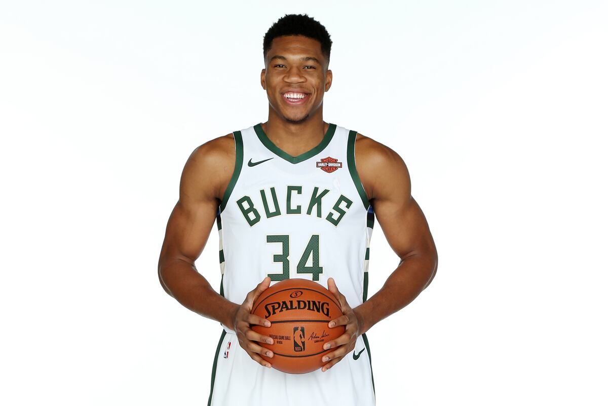 Fantasy Basketball 2018: Early-Round Rankings and NBA Mock Draft Analysis