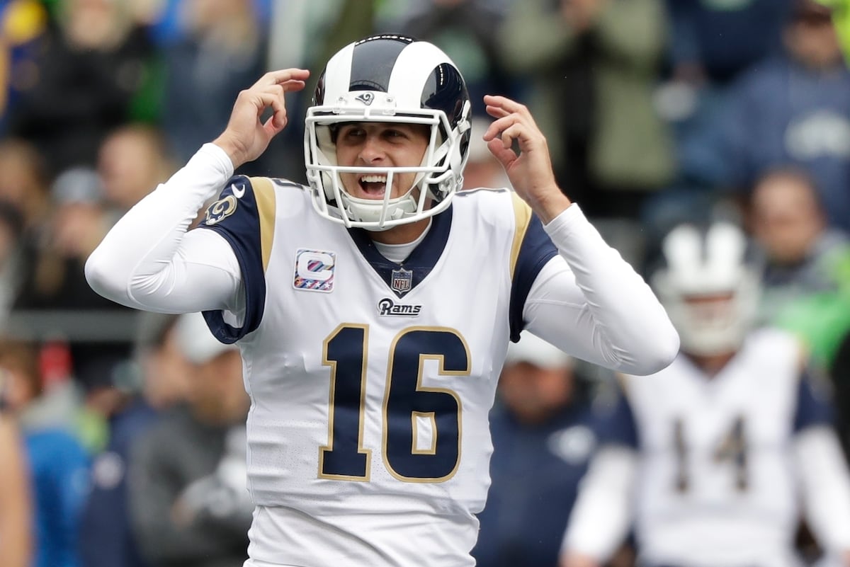 Week 6 NFL Picks: Tips, Odds and Over/Under Predictions for Sunday