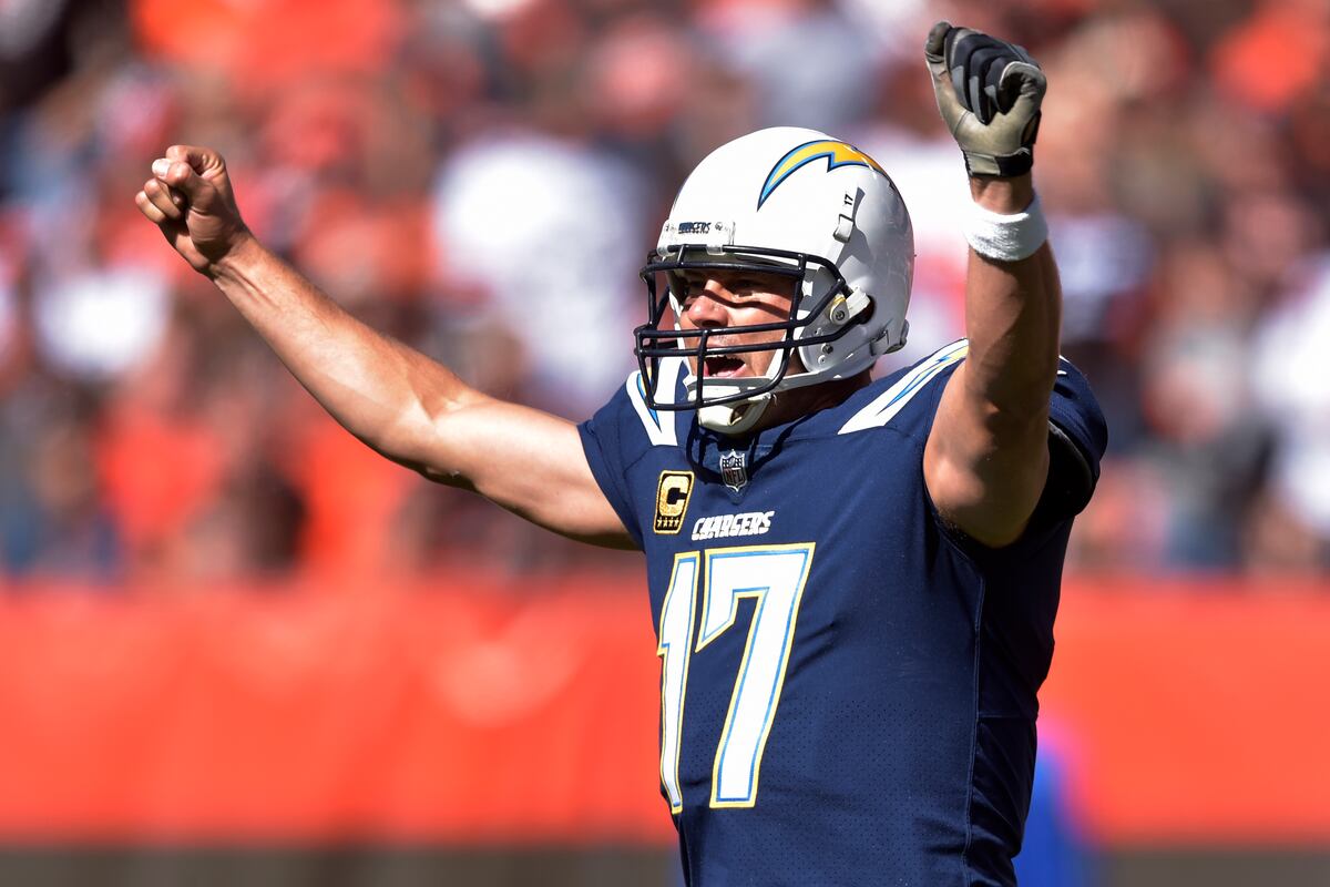 NFL Picks Week 7: Tips and Predictions for Prop Bets, Over-Under Lines and Odds