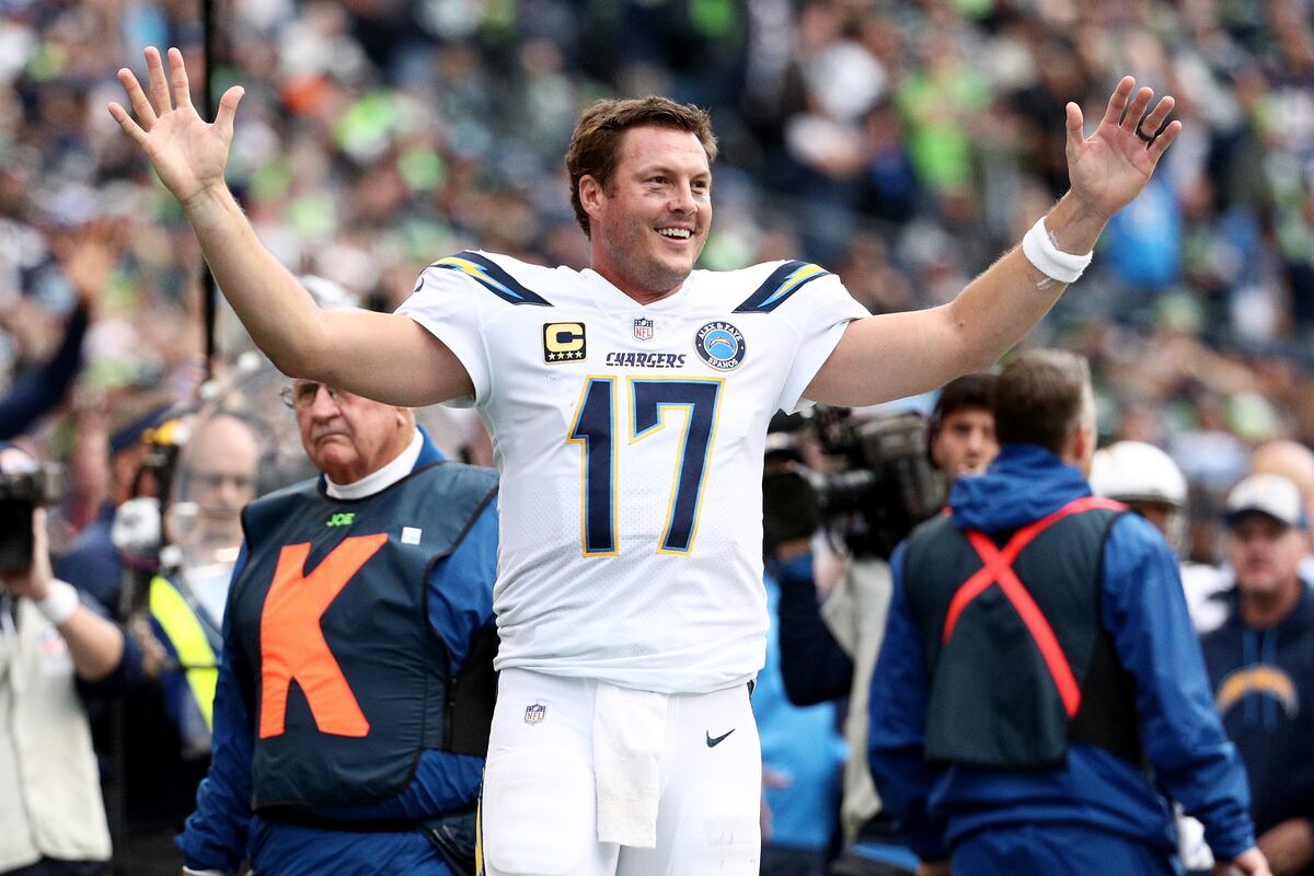 Fantasy Football Week 10: Rankings, Projections and Waiver-Wire Tips