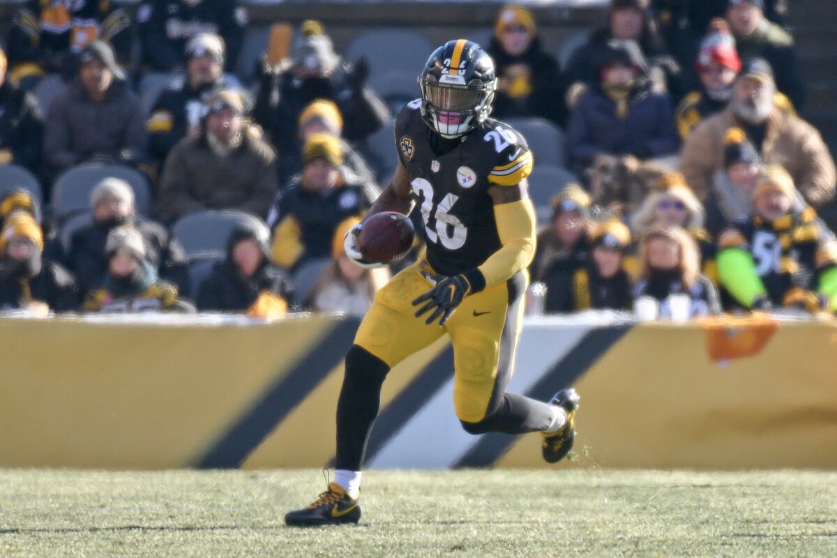 Report: LeVeon Bell's Agent Didn't Know RB Eligible for QB Franchise Tag in 2019