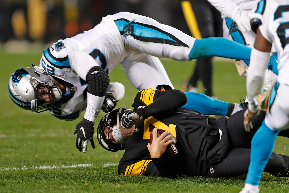 Panthers Coach Ron Rivera to Discuss Eric Reid's Targeting Ejection with NFL