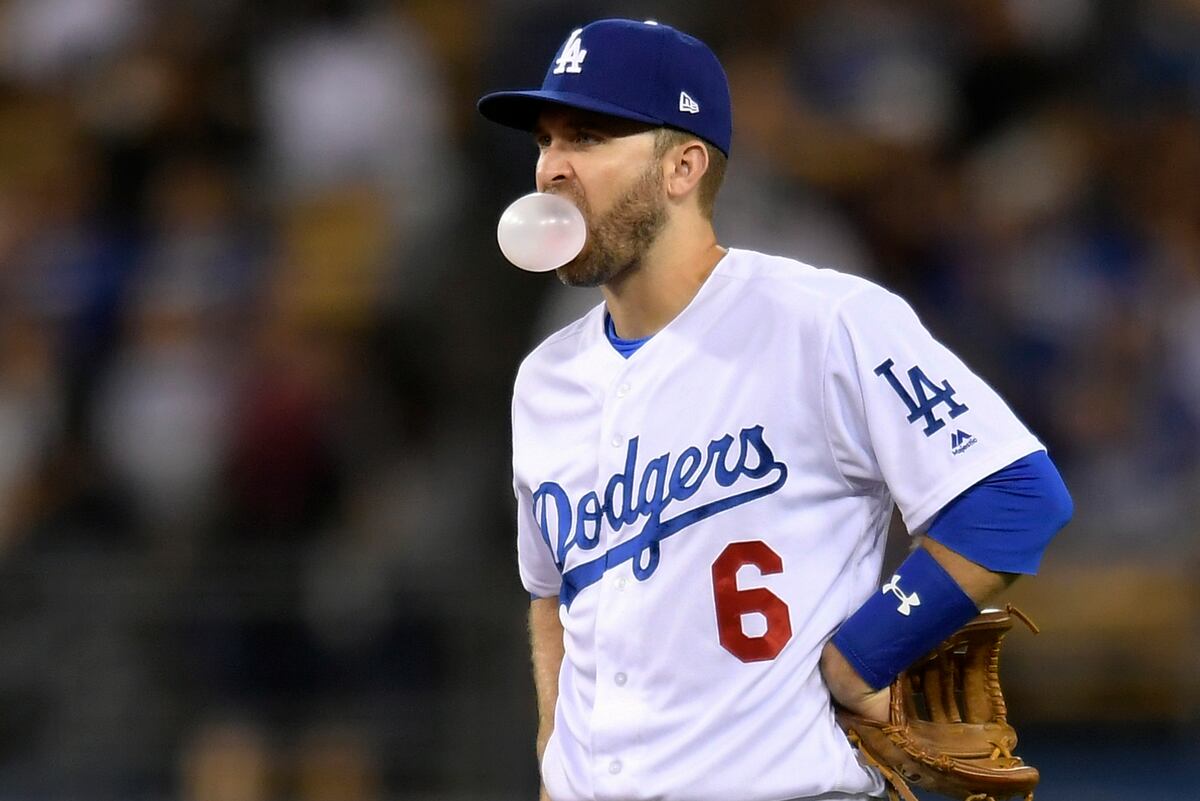 MLB Rumors: Rockies, Nationals, More Interested in Brian Dozier