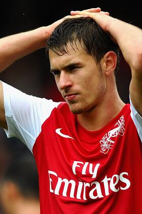 Arsenal: 5 Ways Aaron Ramsey Resembles Steven Gerrard's Playing Style