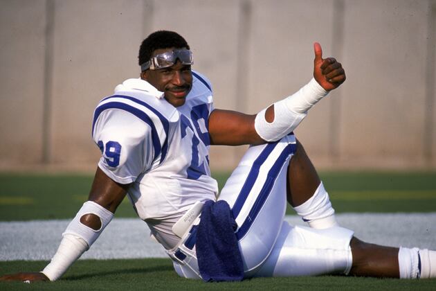 The Top 15 NFL Hall of Famers Who Never Played in a Super Bowl