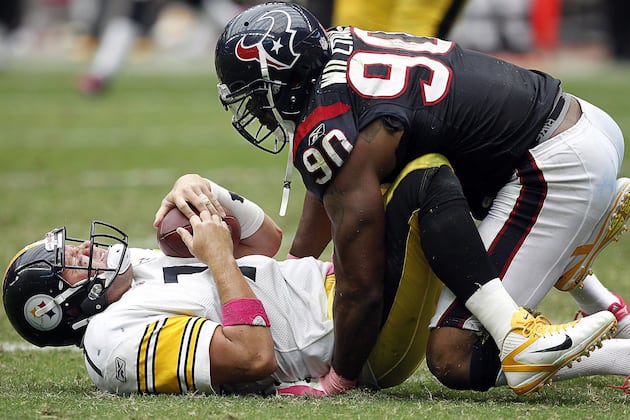 Determining Reality from Pipe Dreams: How the Packers Could Sign Mario Williams
