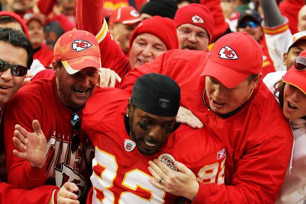 San Francisco 49ers: Top Players to Target in Free Agency and the Draft