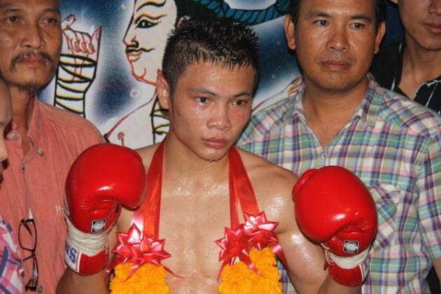 My Night at the Muay Thai Fights in Bangkok's Lumpini Stadium