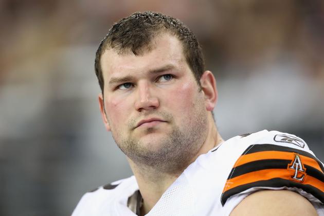 8 Most Freakishly Strong and Athletic NFL Left Tackles Ever