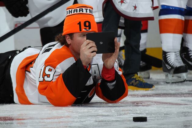 Scott Hartnell and the 30 Best NHL Player Twitter Accounts