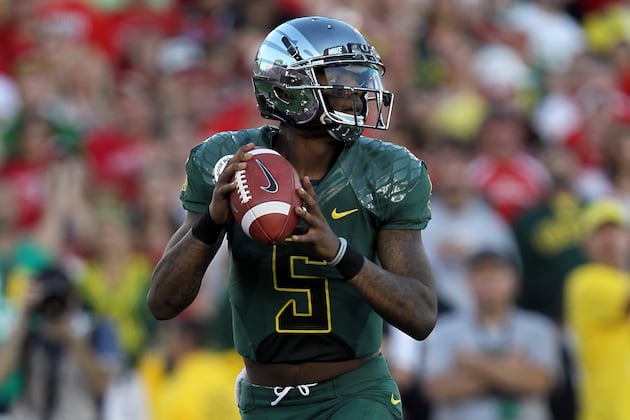 6 Reasons Why Oregon's Darron Thomas Is a Steal in the NFL Draft