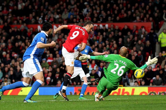 Dimitar Berbatov: 7 Reasons Manchester United Are Right to Keep Him