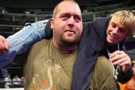 WWE: 5 Reasons Fans Should Be Glad They Are Not the Big Show