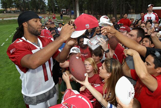15 Best NFL Athletes to Follow on Twitter
