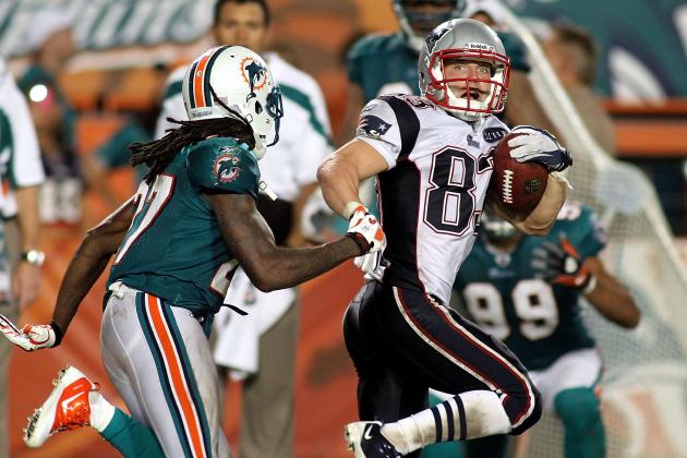 2012 NFL Free Agents: What's a Fair Contract for Patriots WR Wes Welker?