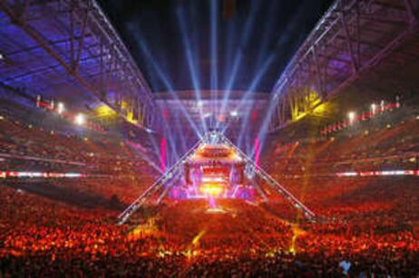 WWE: Superstars Who Capitalized on Home-Field Advantage