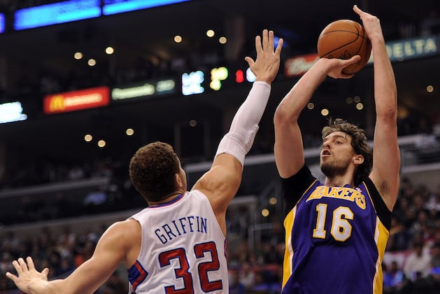 4 Reasons Lakers Not Worried About Clippers' LA Emergence