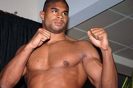 10 of the Best Physiques in MMA History