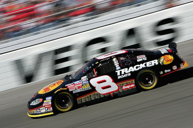 NASCAR Sprint Cup at Las Vegas: 5 Dark Horses Sitting High in Points This Week