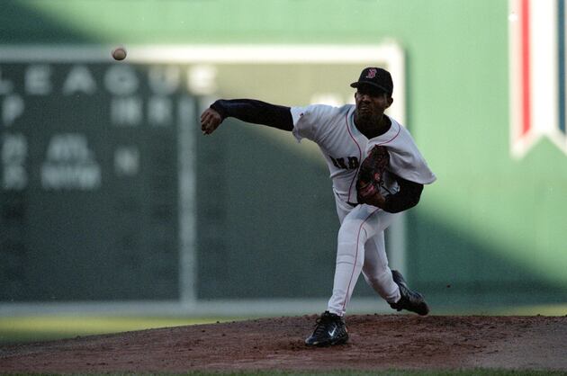 Roy Halladay, Bob Gibson and the Top 5 MLB Pitchers from Each Decade