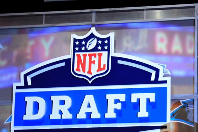 Chicago Bears: Day 1 of Free Agency and a Mock Draft