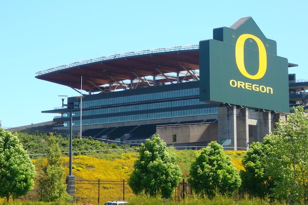 Oregon Football: 7 Reasons Why Eugene Is the Pac-12's New Prime Destination