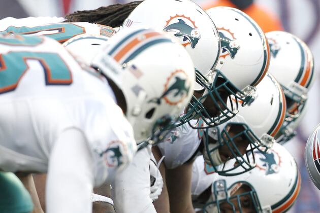 2012 NFL Free Agency: Teams and Players That Overplayed Their Hand