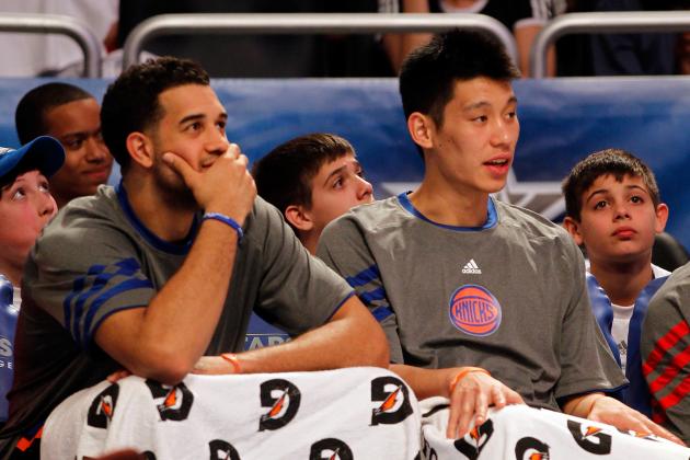 New York Knicks' Jeremy Lin and Landry Fields Breakdown Handshake in Video