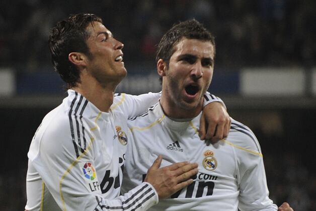Top 10 Most Outrageously Exciting Transfer Rumors in World Football