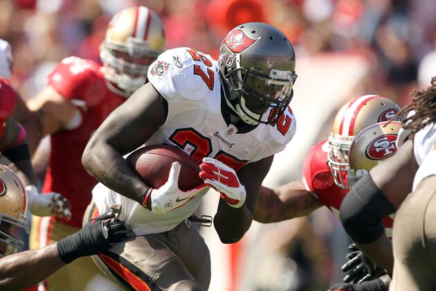 Tampa Bay Buccaneers: Five Reasons LeGarrette Blount Will Bounce Back This Year