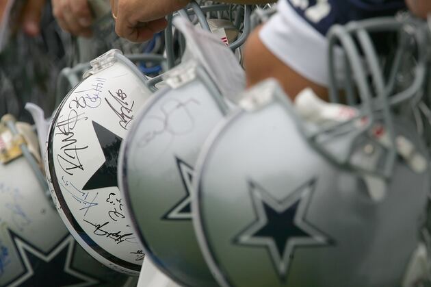 Dallas Cowboys Free Agency: 5 Players Left on the Market That Could Help