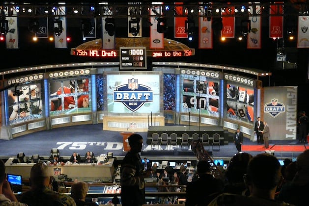 Chicago Bears Mock Draft: How Their 7 Rounds Will Shape Up in 2012