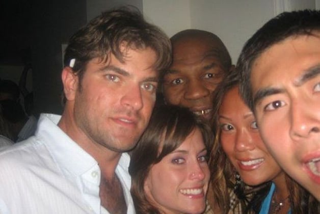 Funniest 'Photobombs' in Sports