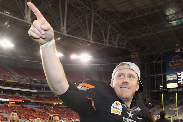 Oklahoma State Football: 5 Reasons QB Battle Must Be Resolved Soon