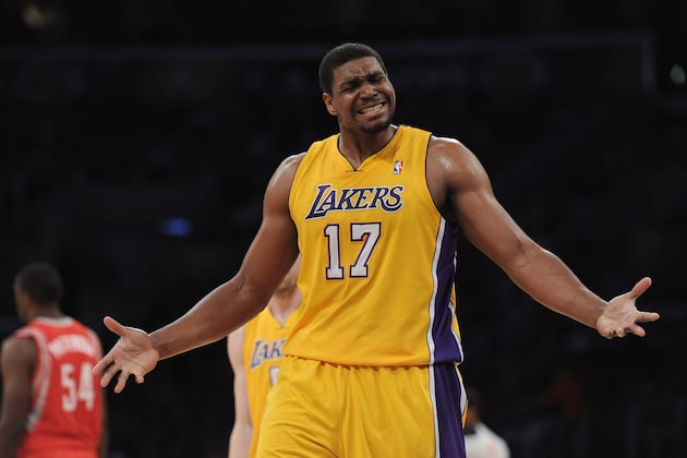 Los Angeles Lakers: 10 Reasons Andrew Bynum Is Key to Team's Postseason