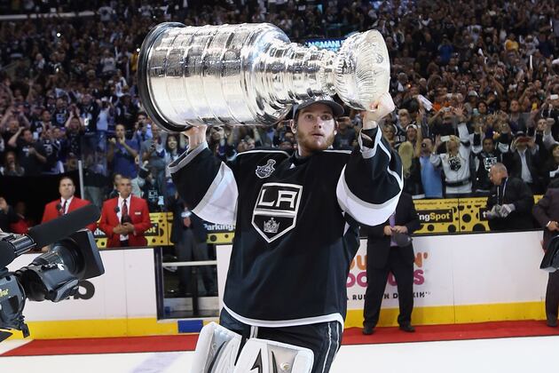 20 NHL Moments That Still Give Us Goosebumps