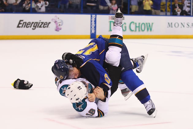 NHL Free Agency: Should San Jose Sharks Re-Sign Dominic Moore?