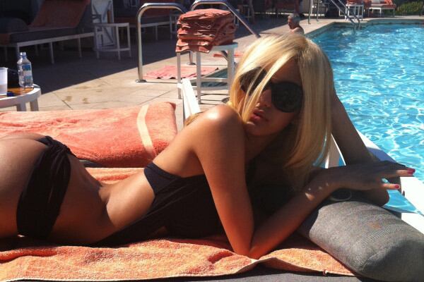 20 Sports WAGs You Must Follow on Twitter