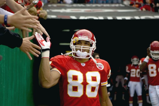 5 Future Hall of Famers Who Should Retire After the 2012 NFL Season