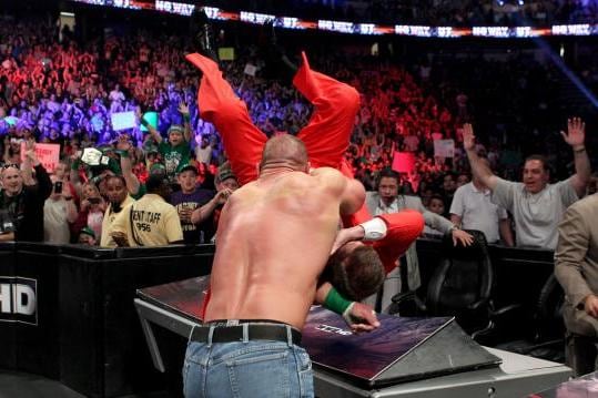 Tribute to the WWE Spanish Announce Table